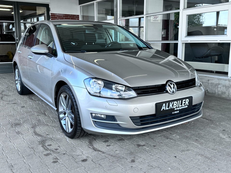 VW Golf VII 1,6 TDi 105 Comfortline DSG BMT 5d