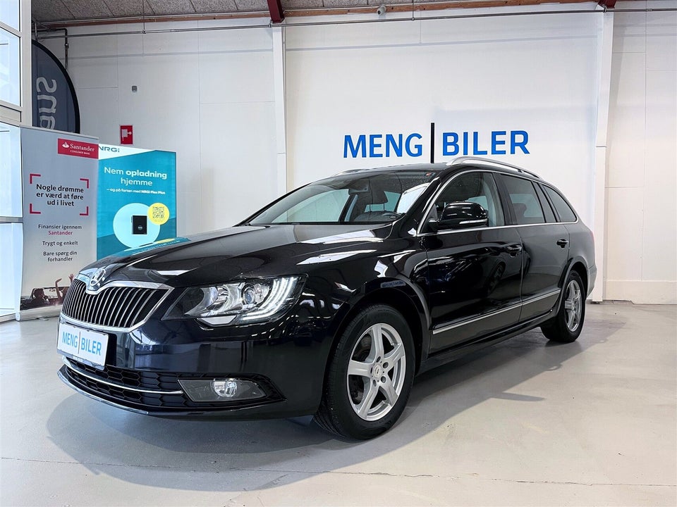 Skoda Superb 2,0 TDi 140 Elegance Combi 5d