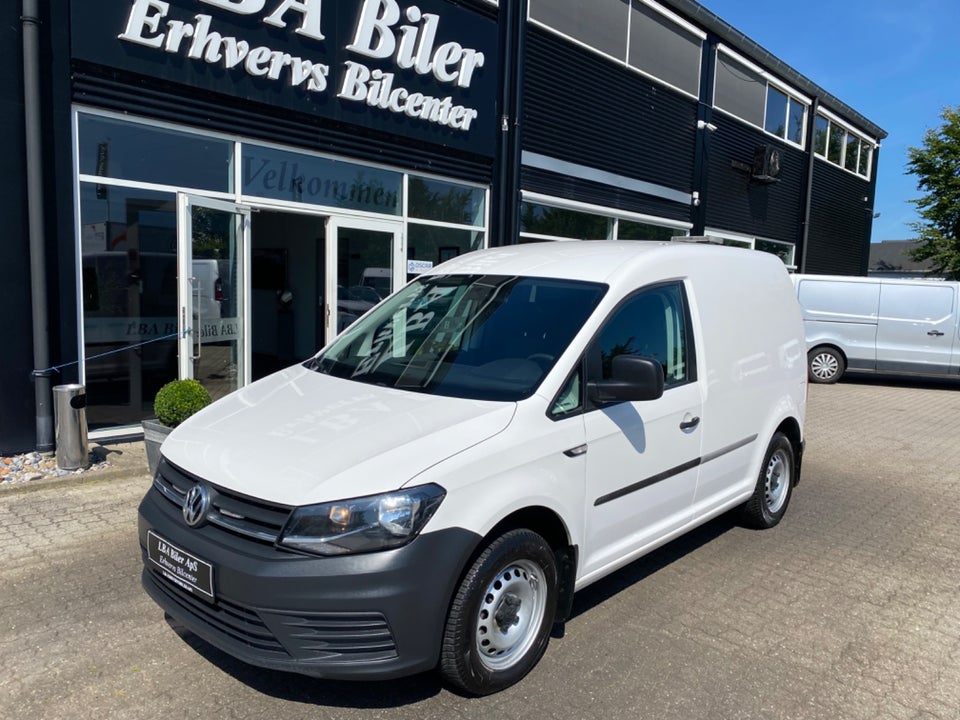 VW Caddy 2,0 TDi 102 DSG Van 3d