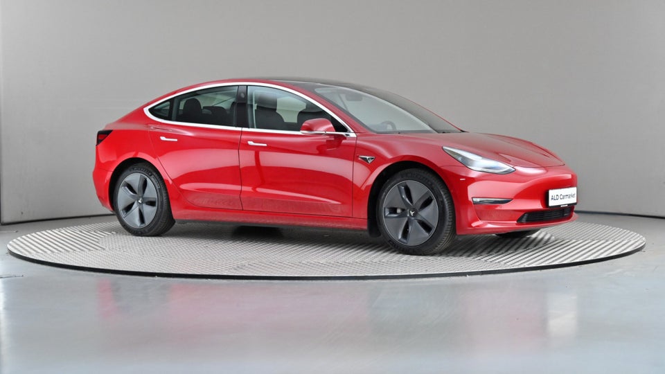 Tesla Model 3 Long Range AWD 4d