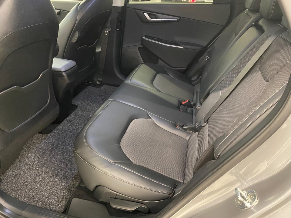 Kia EV6 77 Long Range Performance AWD 5d