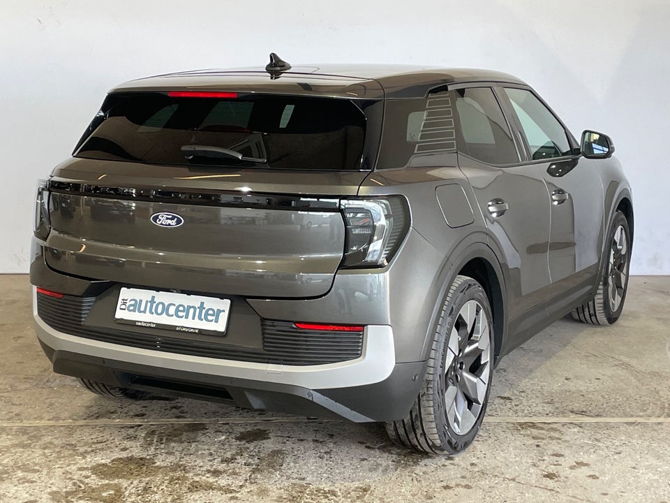 Ford Explorer 82 Premium Extended Range 5d
