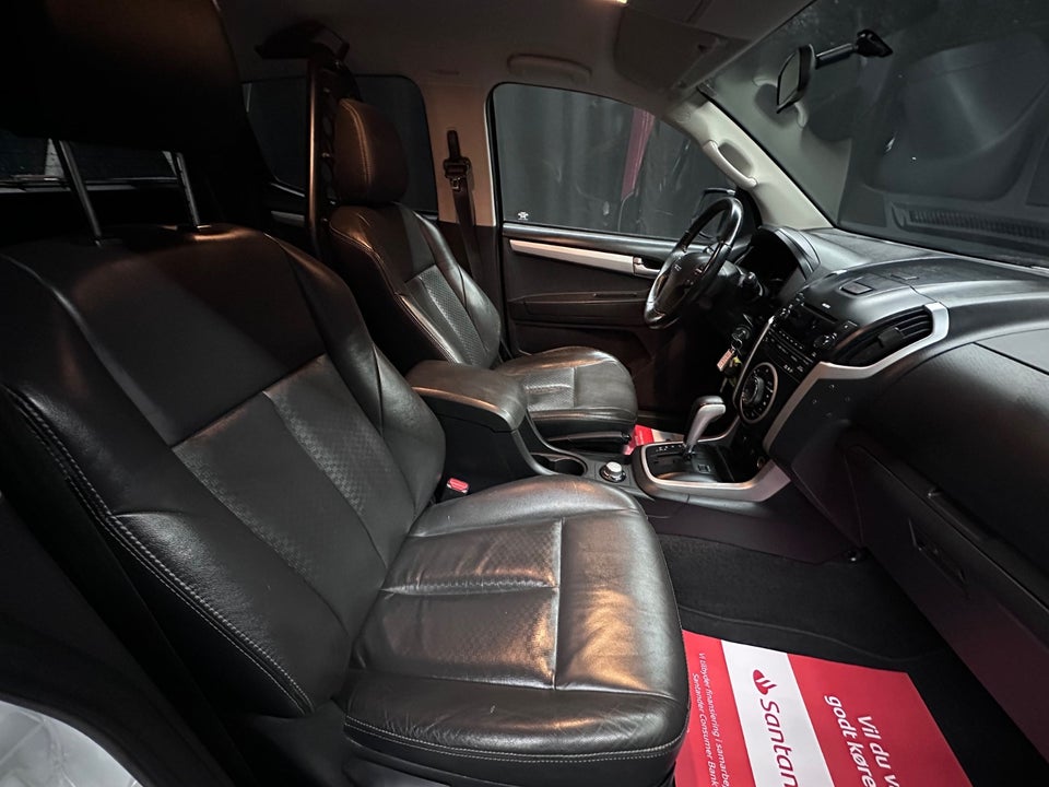 Isuzu D-Max 2,5 TD 163 Crew Cab Exclusive aut. 4d