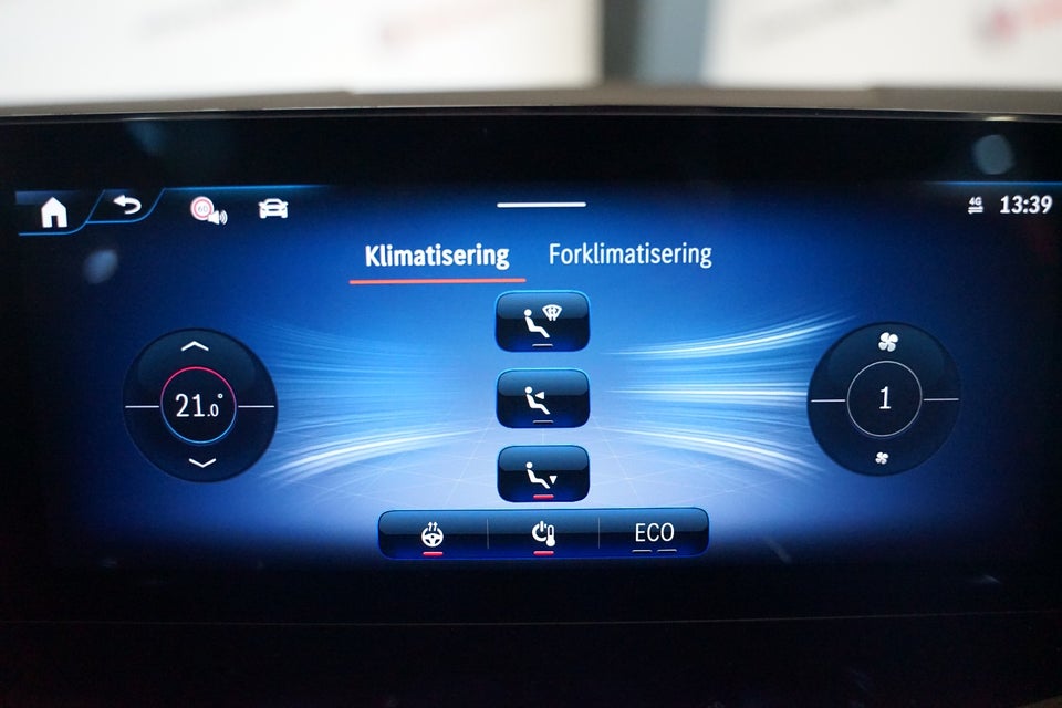 Mercedes EQA250+ Progressive 5d