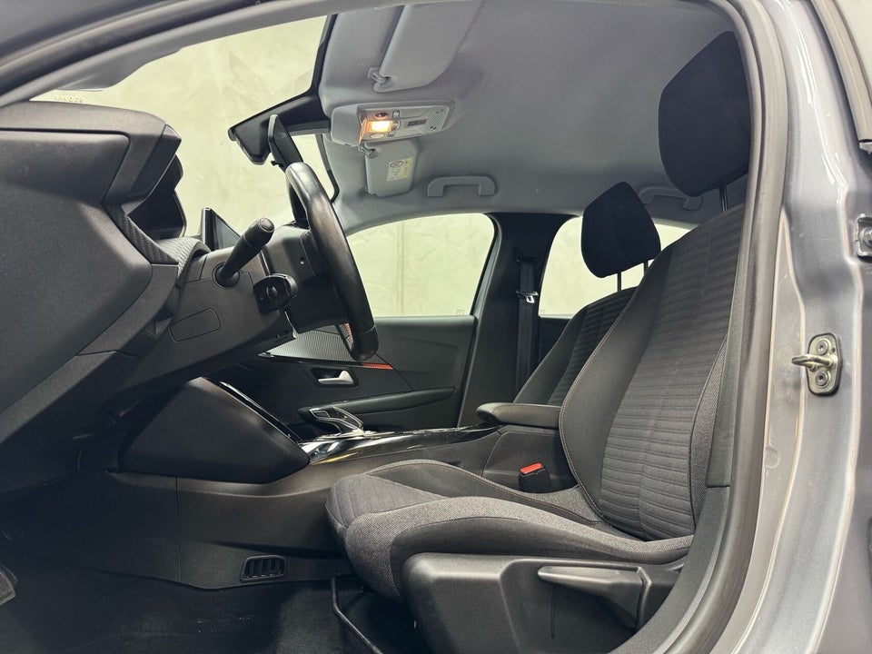 Peugeot e-208 50 Active 5d