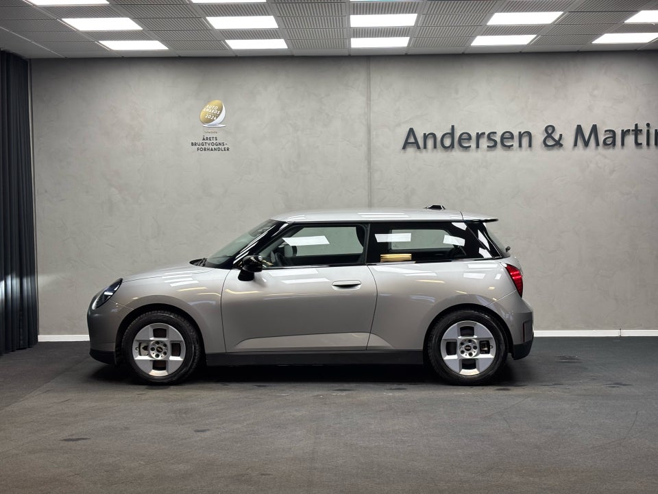 MINI Cooper SE Essential Trim XS 3d