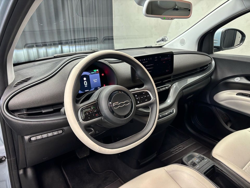 Fiat 500e 42 la Prima by Bocelli 3d