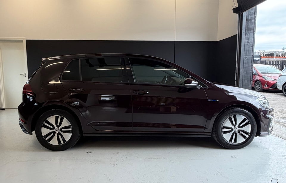 VW Golf VII 1,4 GTE DSG 5d