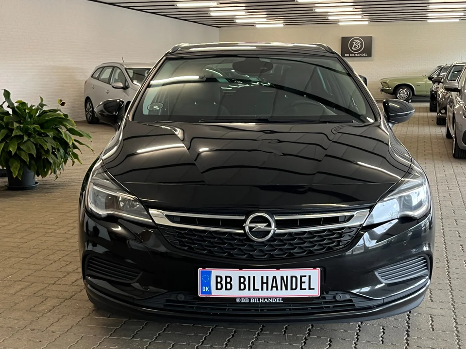 Opel Astra 1,6 CDTi 136 Enjoy Sports Tourer 5d