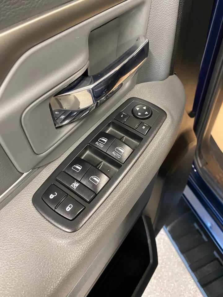 Dodge RAM 1500 3,6 V6 SLT aut. 4x4 4d