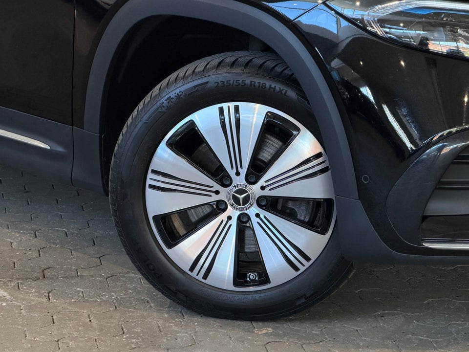 Mercedes EQB300 AMG Line 4Matic 7prs 5d