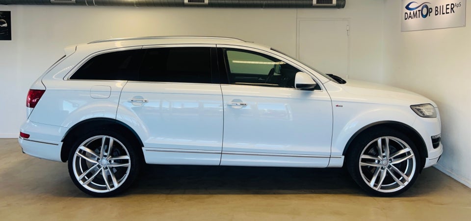 Audi Q7 3,0 TDi 245 S-line quattro Tiptr. 7prs 5d