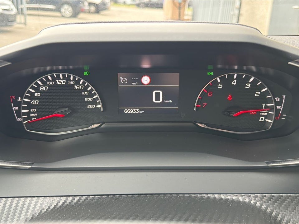 Peugeot 208 1,2 PureTech 100 Vision Sport 5d