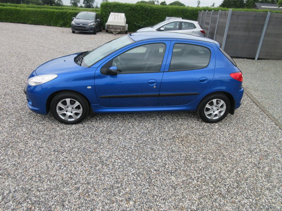 Peugeot 206+ 1,4 HDi 70 Active 5d