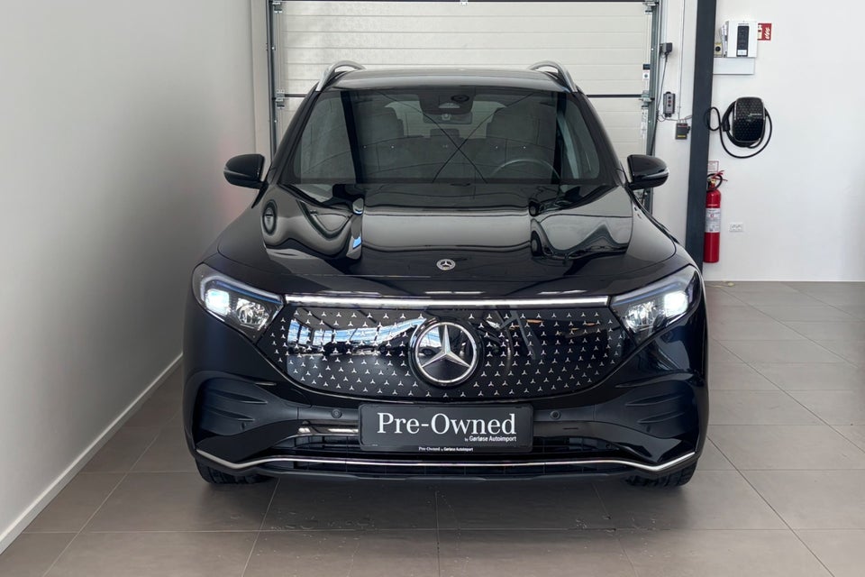 Mercedes EQB300 AMG Line 4Matic 5d