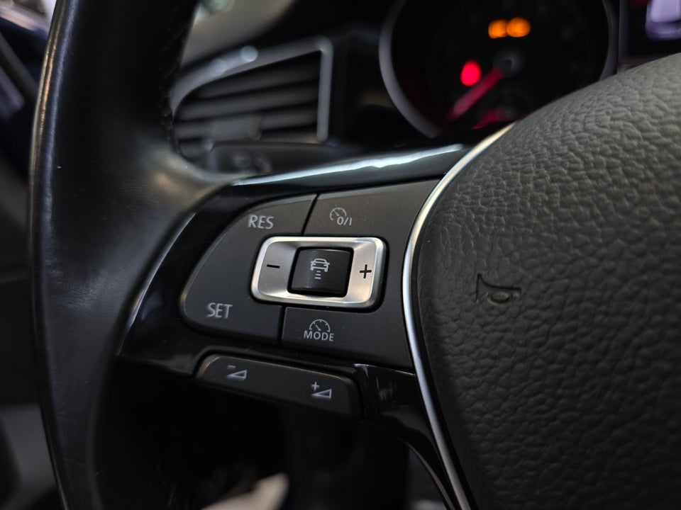 VW Golf Sportsvan 1,4 TSi 150 Highline BMT 5d