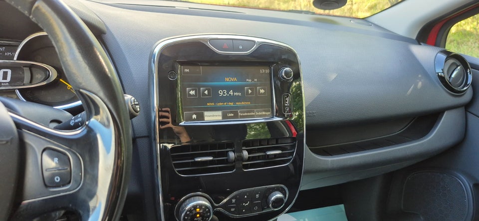 Renault Clio IV 0,9 TCe 90 Dynamique Sport Tourer 5d