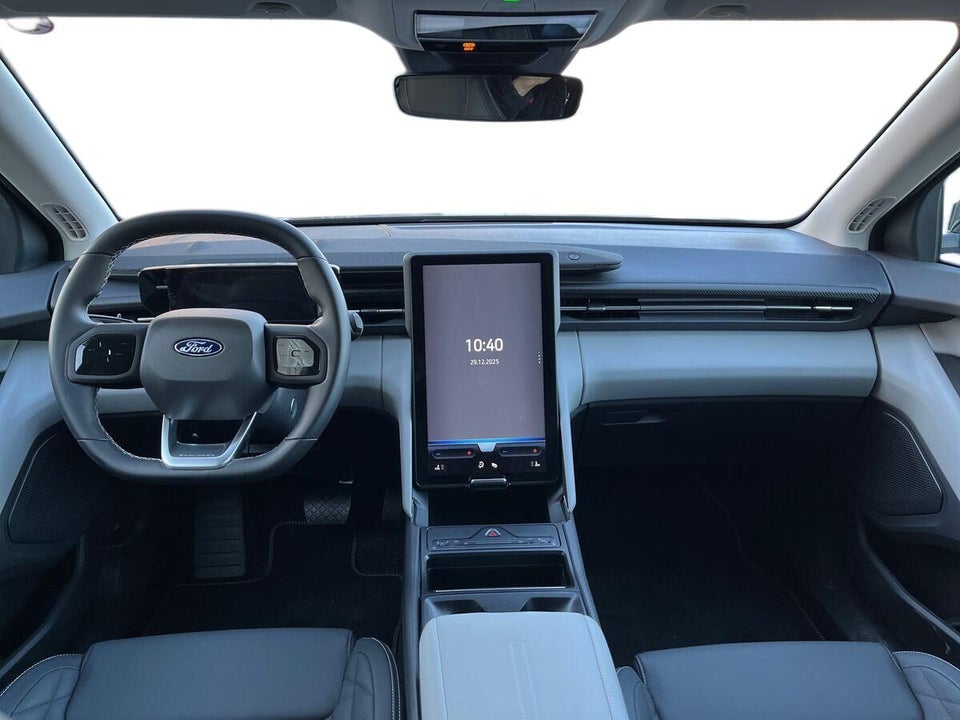 Ford Explorer 77 Premium Extended Range 5d