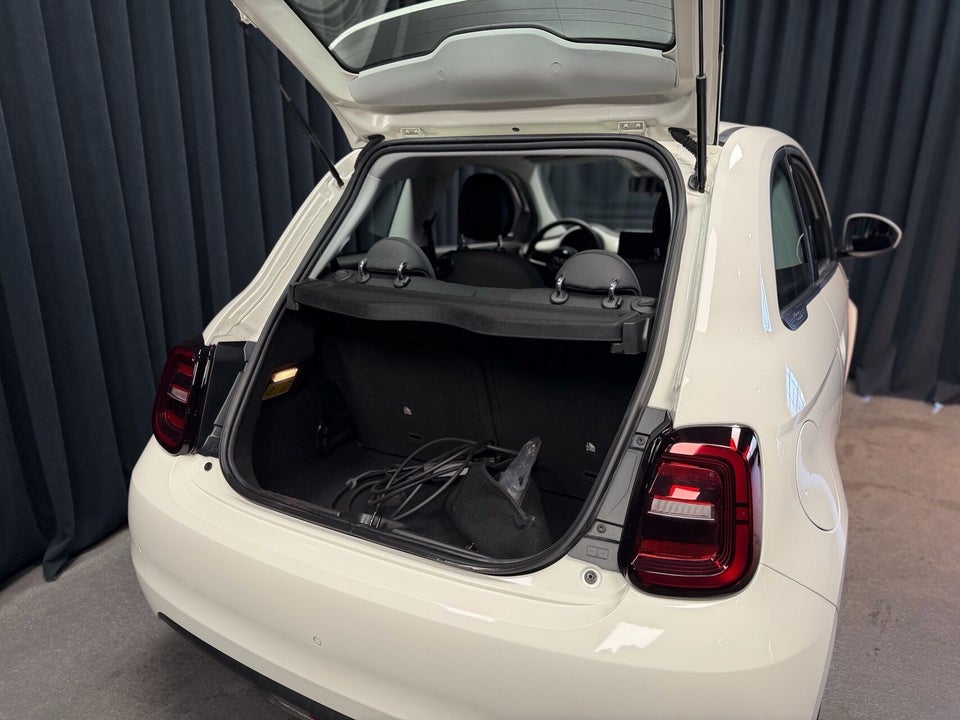 Fiat 500e 42 Icon 3d