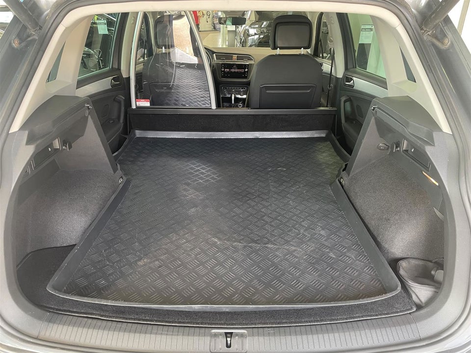 VW Tiguan 2,0 TDi 150 Comfortline DSG Van 5d