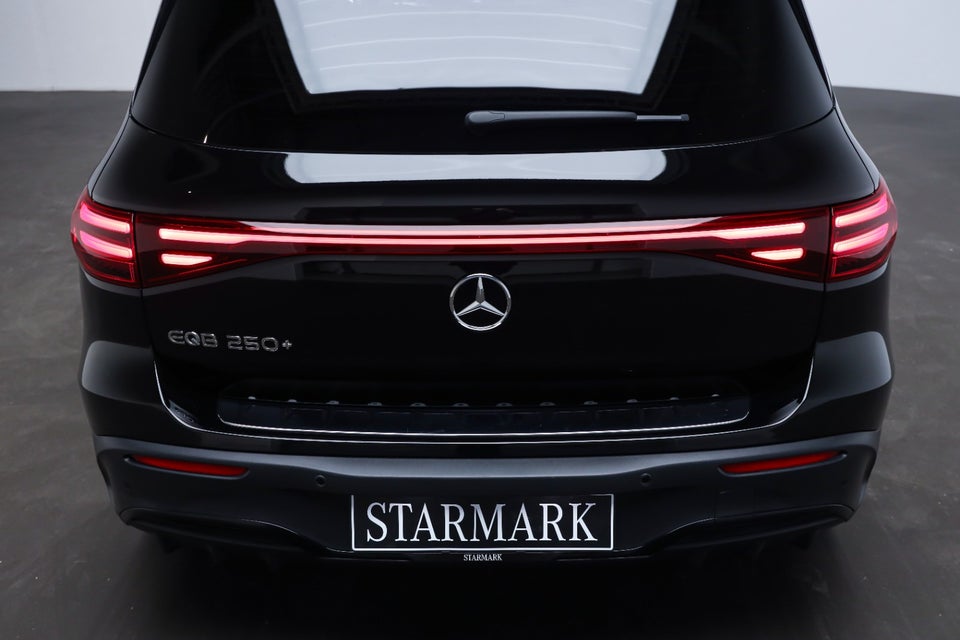 Mercedes EQB250+ AMG Advance 5d