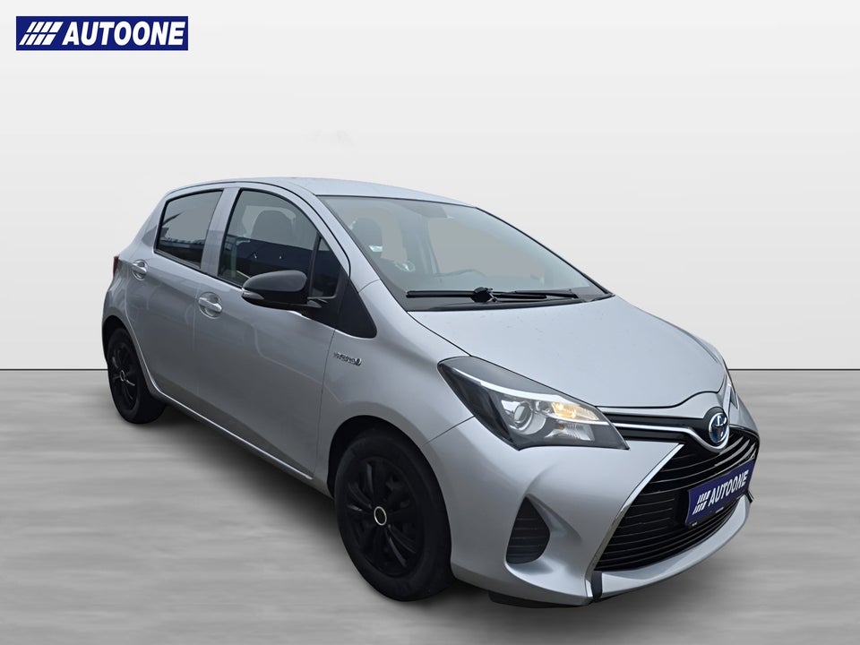 Toyota Yaris 1,5 Hybrid H1 e-CVT 5d