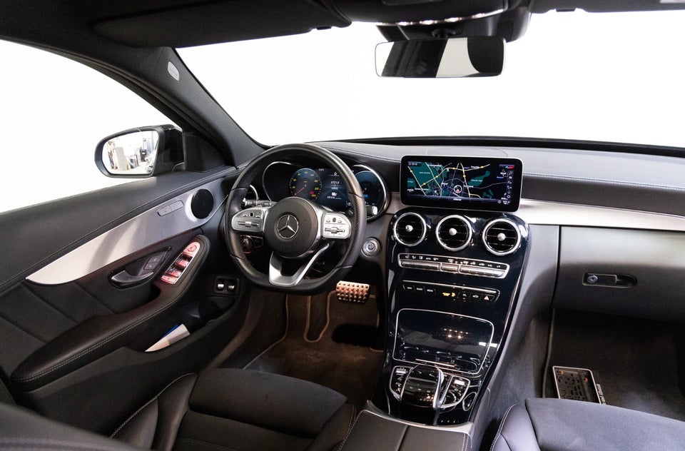 Mercedes C300 e 2,0 AMG Line stc. aut. 5d