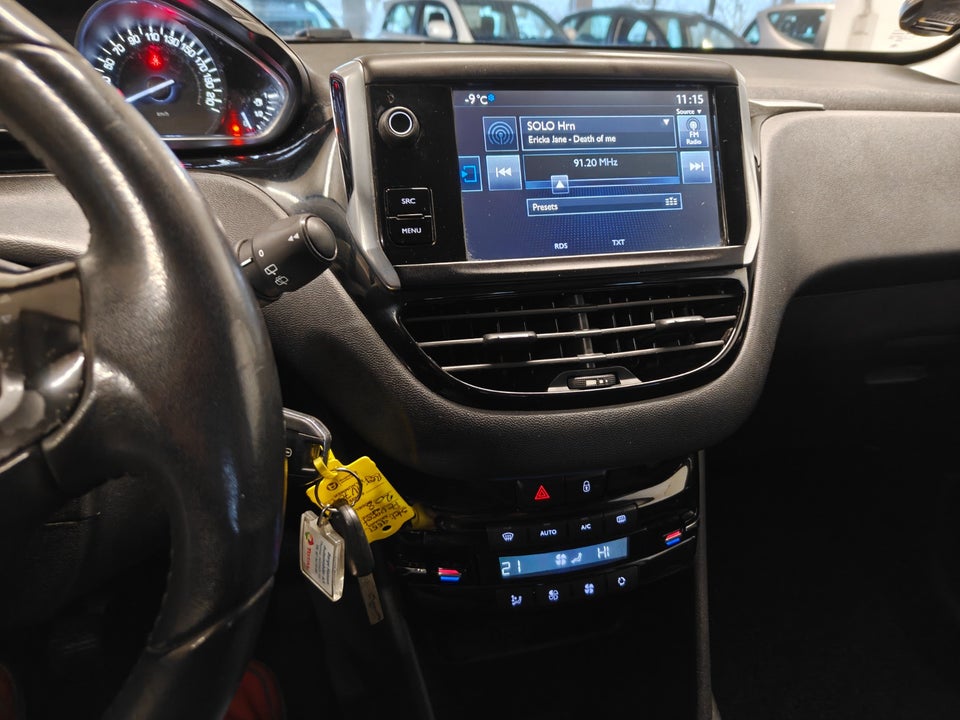 Peugeot 208 1,2 VTi Allure 5d