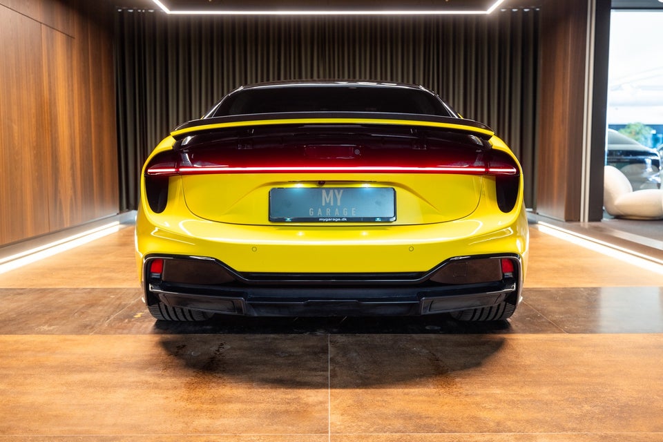 Lotus Emeya S 5d