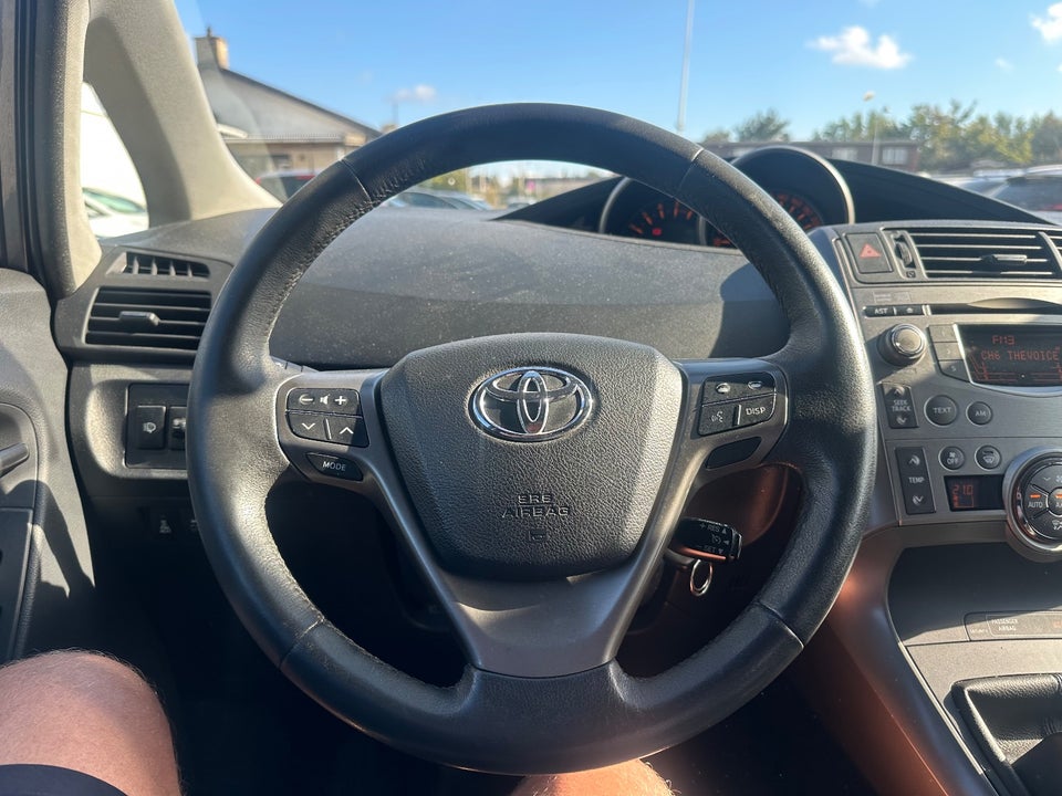 Toyota Verso 2,0 D-4D TX 7prs 5d