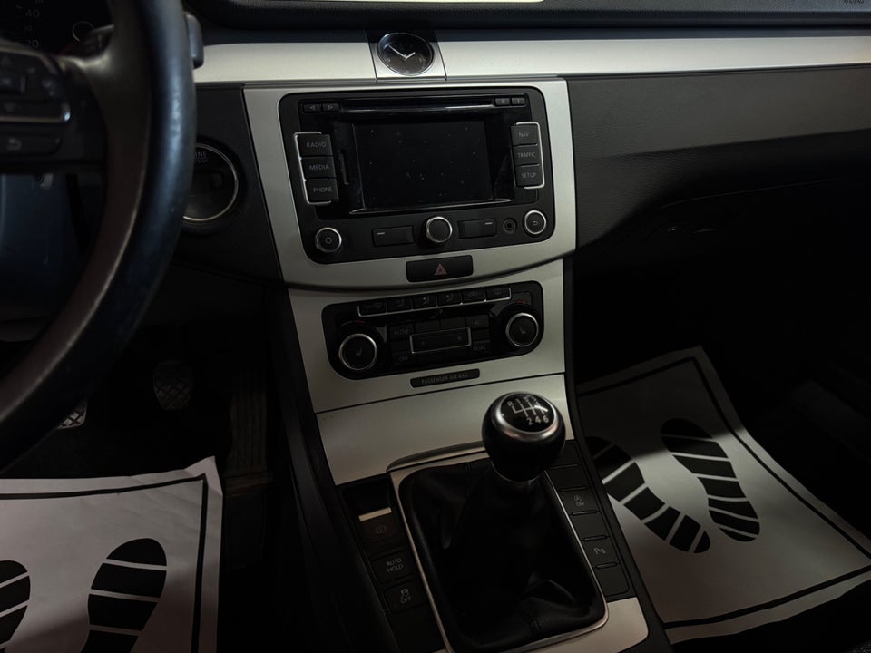 VW Passat 1,6 TDi 105 Trendline BMT 4d