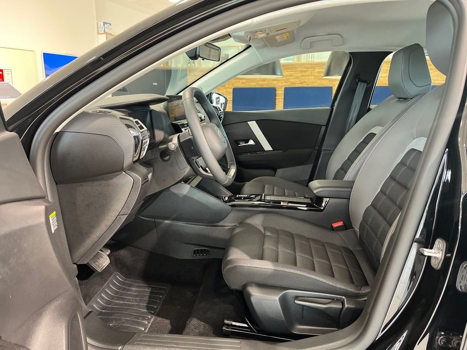 Citroën ë-C4 X 50 Plus 4d