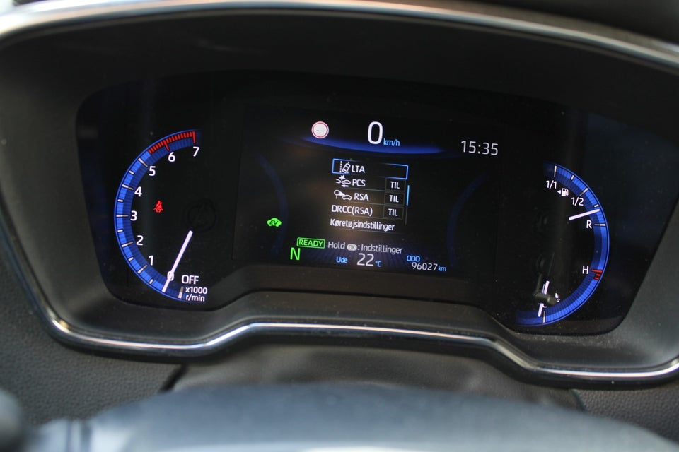 Suzuki Swace 1,8 HEV Active White stc. e-CVT 5d