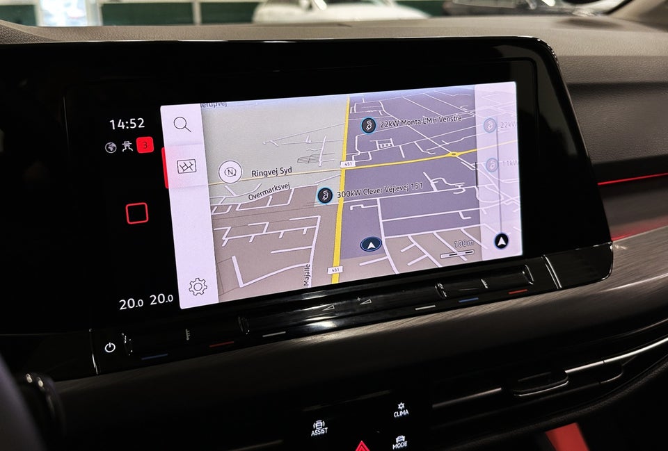 VW Golf VIII 1,4 eHybrid DSG 5d