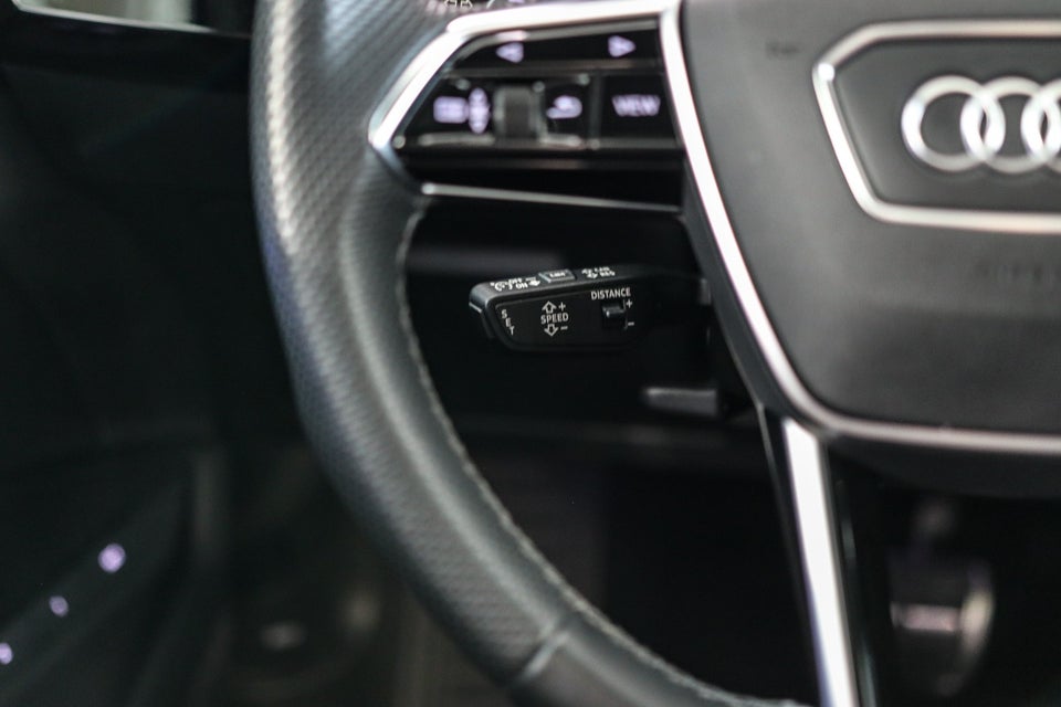 Audi Q8 e-tron 55 S-line Black Edition quattro 5d