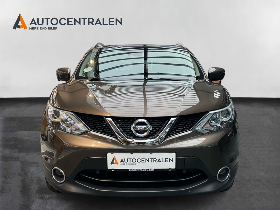 Nissan Qashqai 1,6 Dig-T 163 N-Connecta 5d