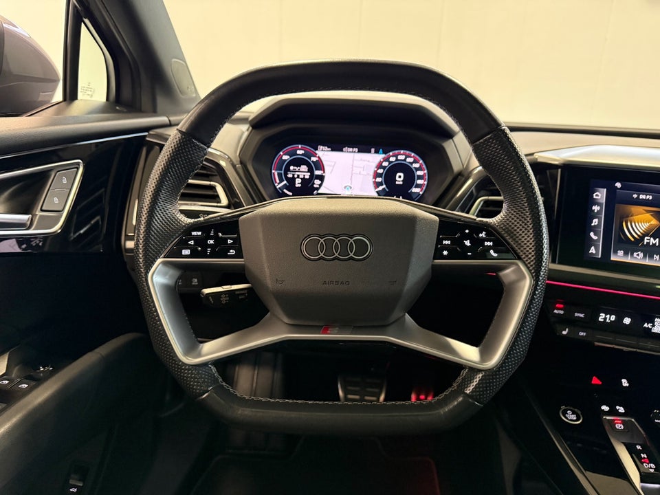 Audi Q4 e-tron 40 S-line 5d
