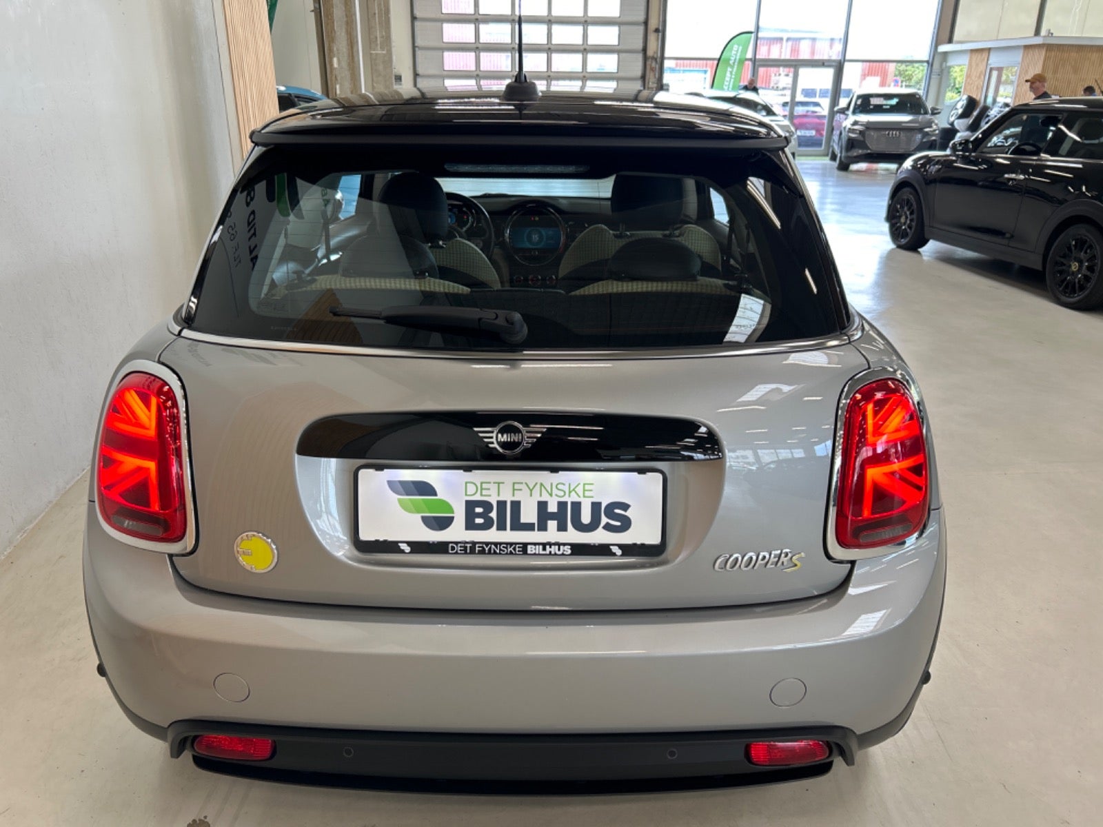 Mini Cooper SE 284ch - 1 ère main - Autonomie 230km - Jantes 16" - Led - Vitual cokpit - Sièges chauffants