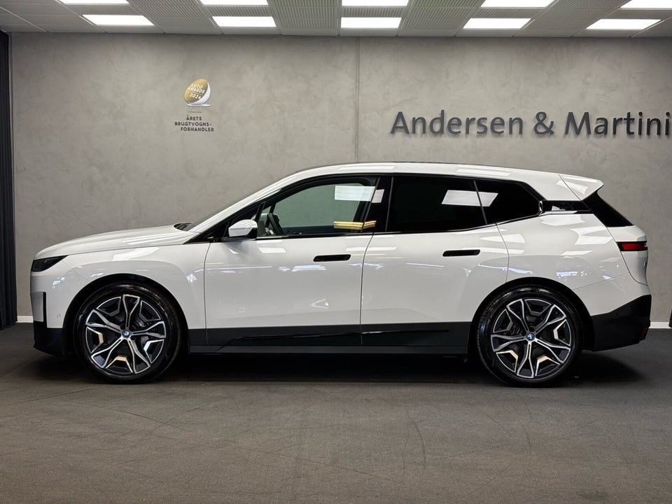 BMW iX xDrive40 5d