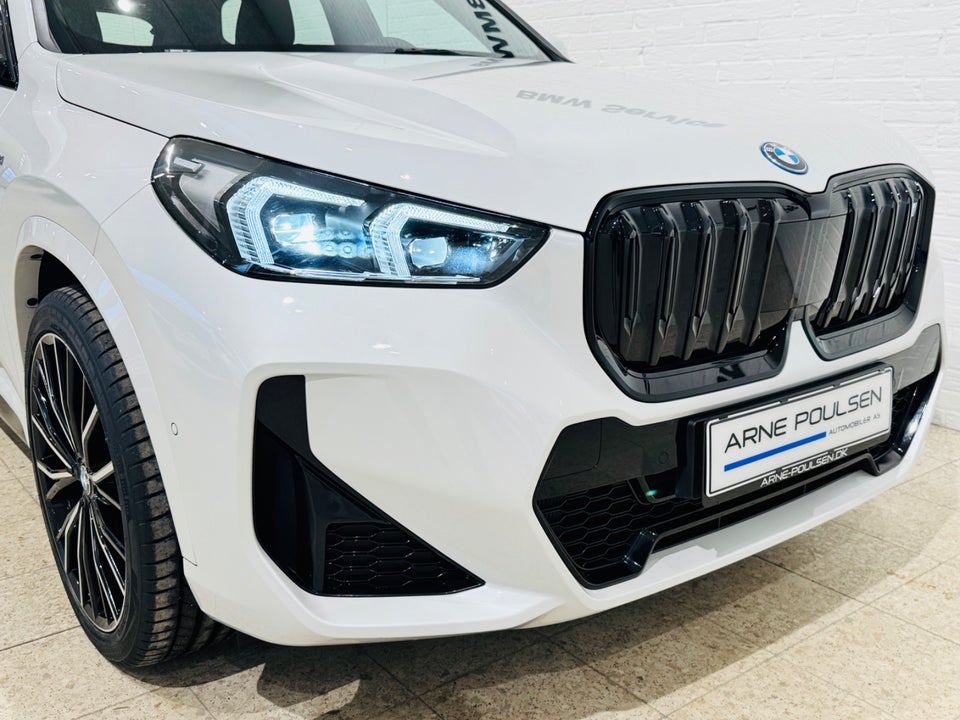 BMW iX1 xDrive30 M-Sport 5d