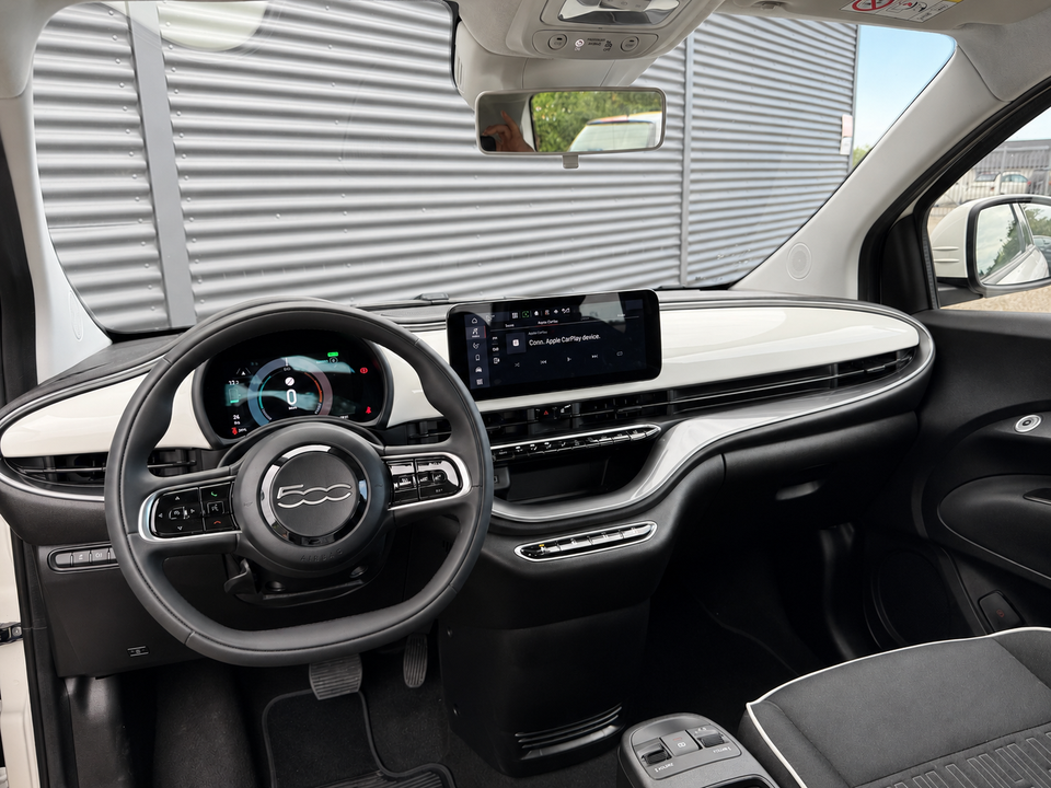 Fiat 500e 42 Icon 3d