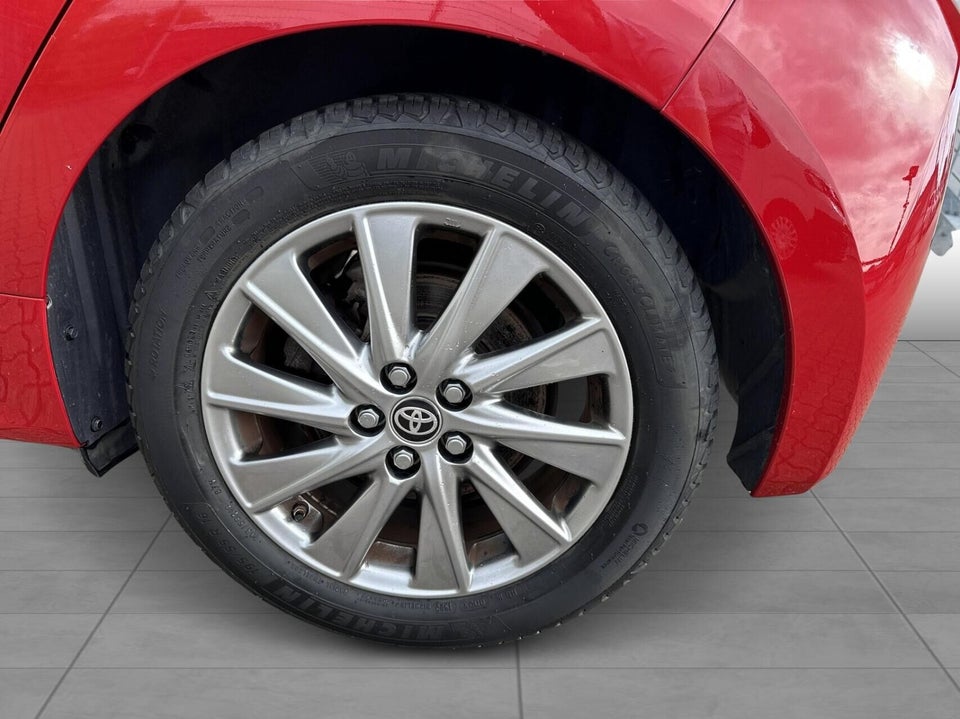 Toyota Yaris 1,5 Hybrid Active Tech+ e-CVT 5d