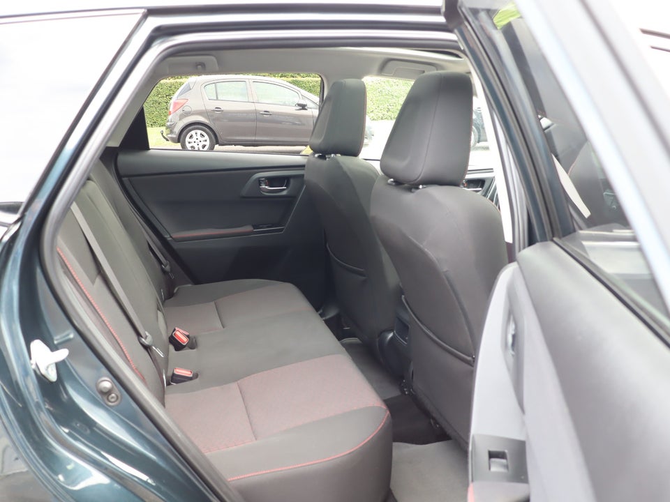 Toyota Auris 2,0 D-4D T4 5d