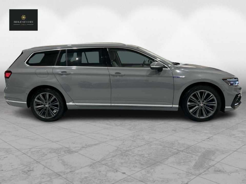 VW Passat 1,4 GTE High Variant DSG 5d