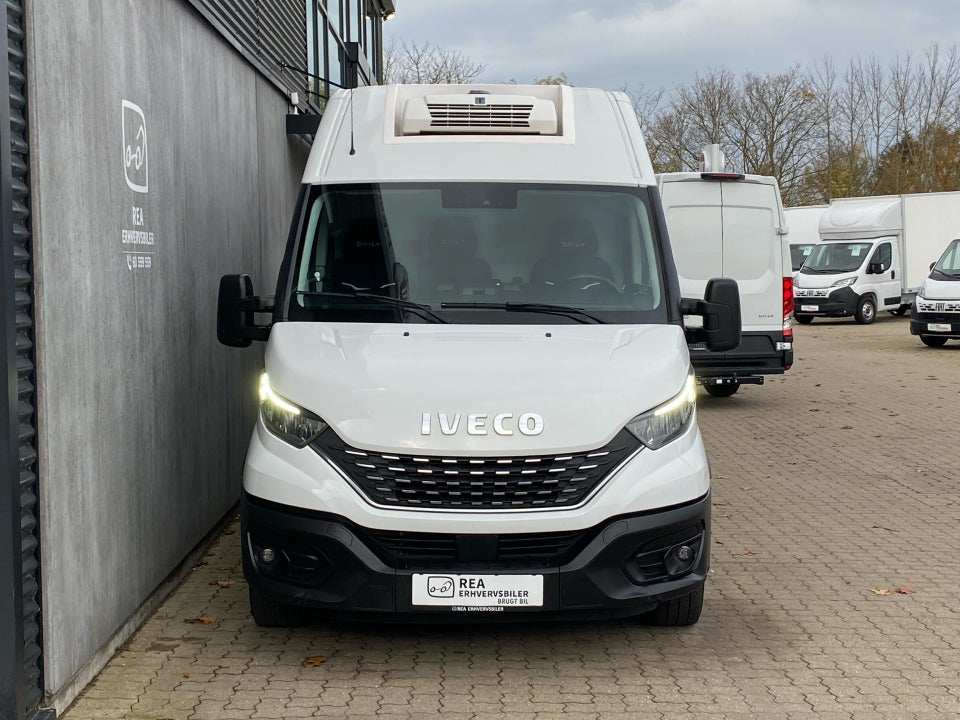 Iveco Daily 2,3 35S16 12m³ Kølevogn AG8