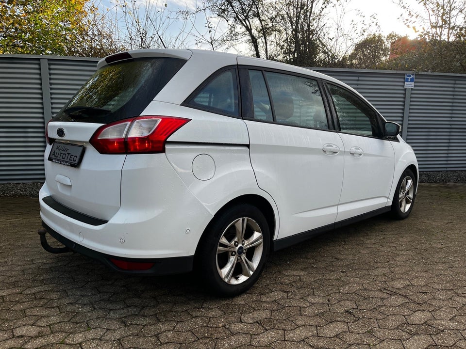 Ford Grand C-MAX 1,5 TDCi 120 Trend Van 5d