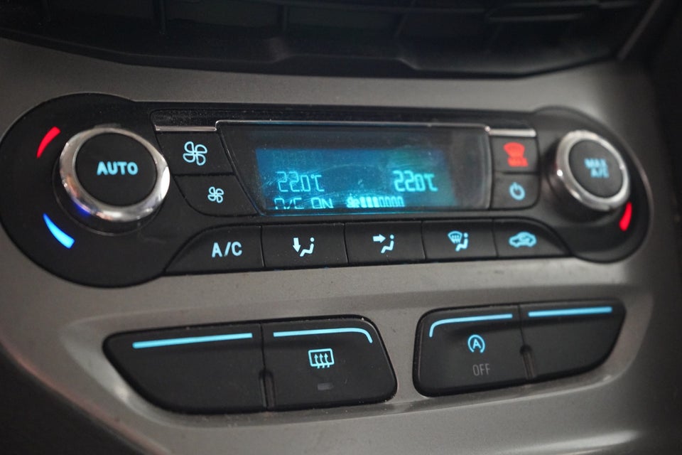 Ford Focus 1,6 TDCi 115 Titanium stc. Van 5d