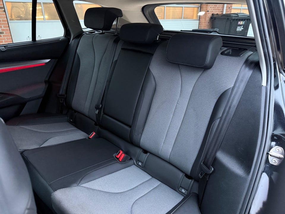 Skoda Enyaq 80 iV Loft 5d