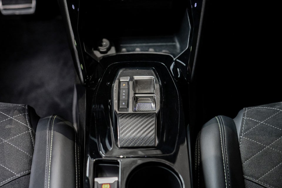 Peugeot e-2008 50 GT Sky 5d