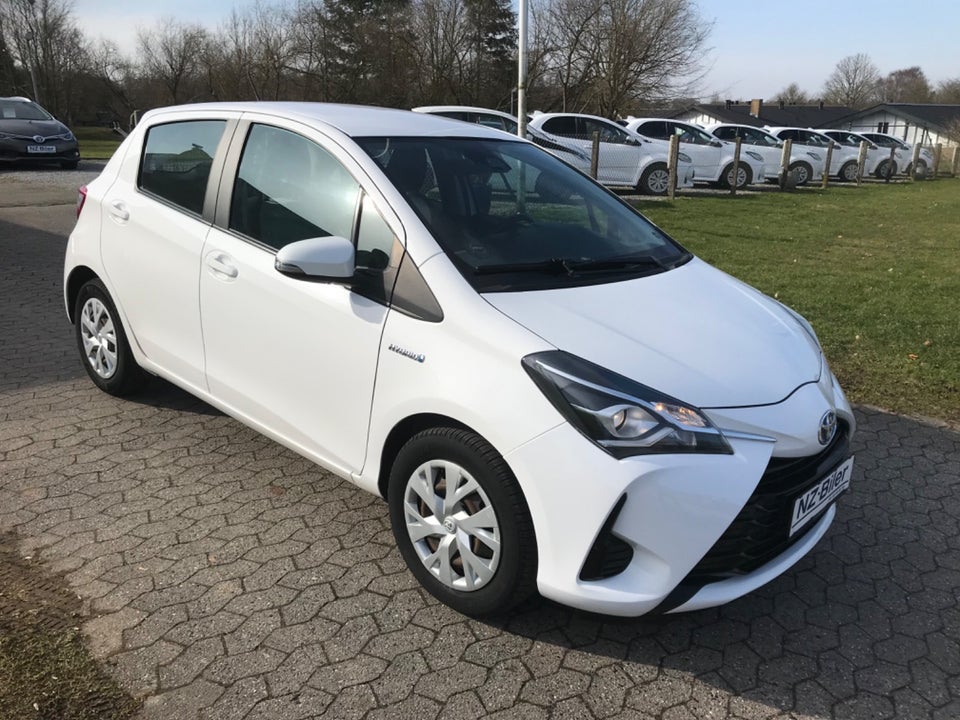 Toyota Yaris 1,5 Hybrid H2 e-CVT Van 5d